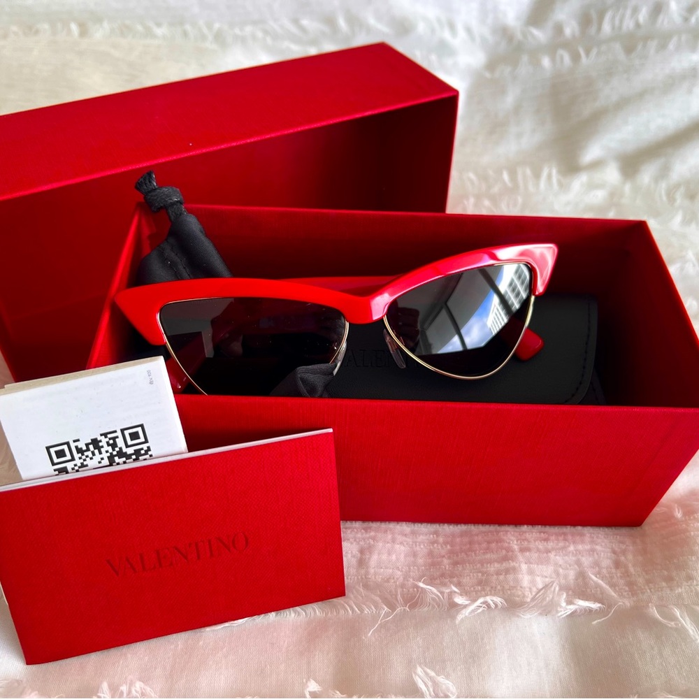 Original Valentino red cat-eye sunglasses